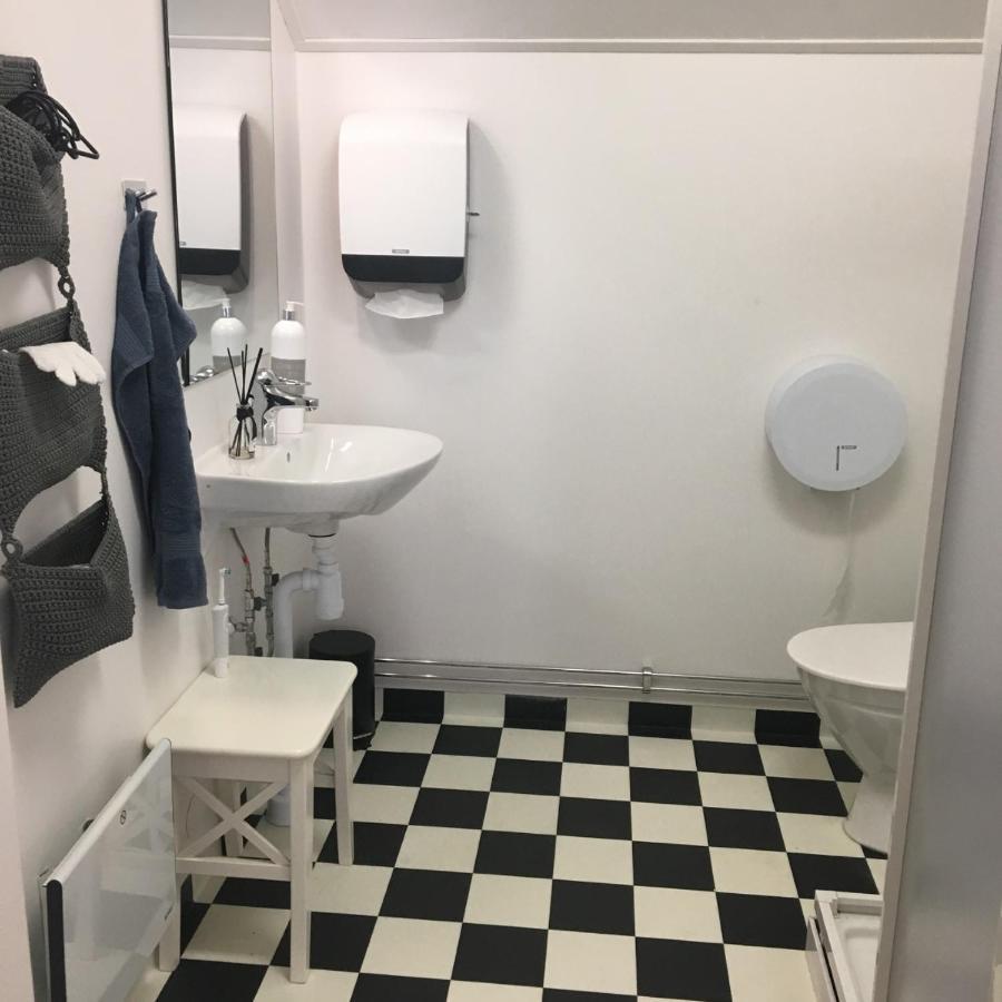 Jaernvaegshotellet B&B 斯卡拉 外观 照片