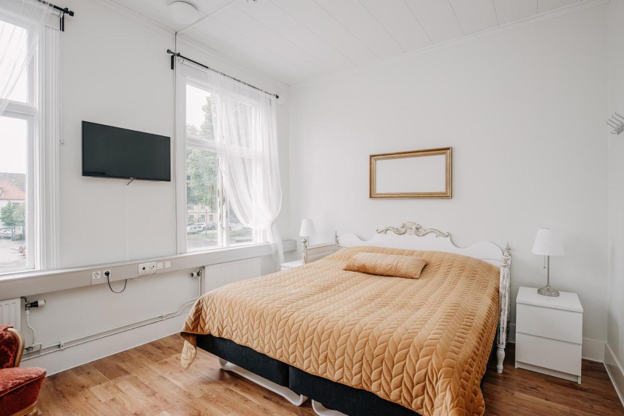 Jaernvaegshotellet B&B 斯卡拉 外观 照片