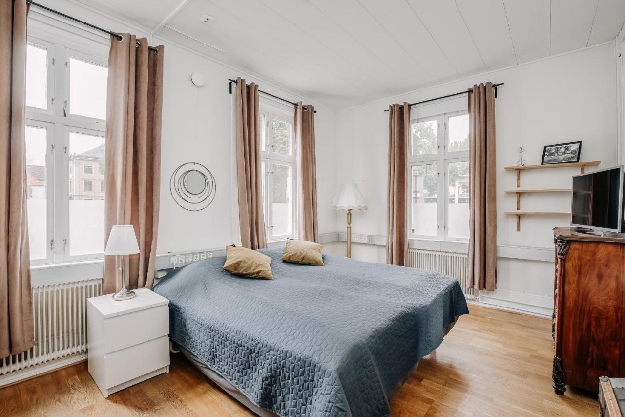 Jaernvaegshotellet B&B 斯卡拉 外观 照片