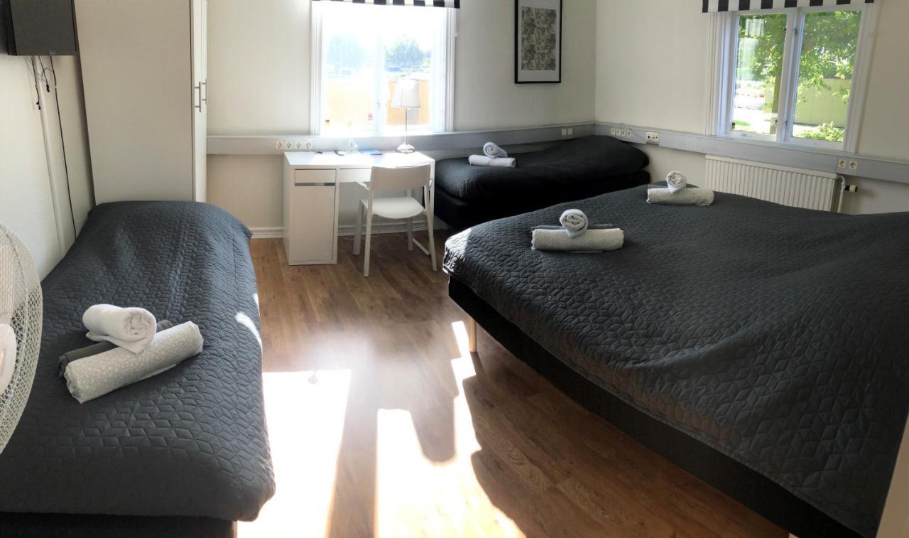 Jaernvaegshotellet B&B 斯卡拉 外观 照片